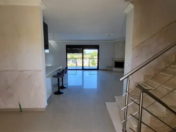 3-bedroom Detached House In Kassandra, Greece (240 M²)