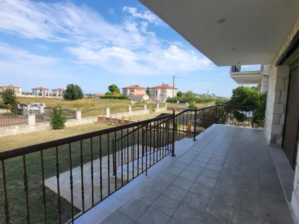 3-bedroom Detached House In Kassandra, Greece (240 M²)
