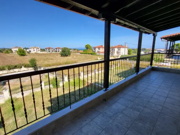 3-bedroom Detached House In Kassandra, Greece (240 M²)