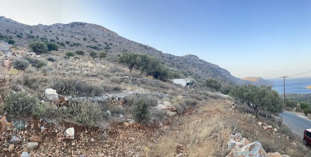 Land Of 11174 M² In Crete