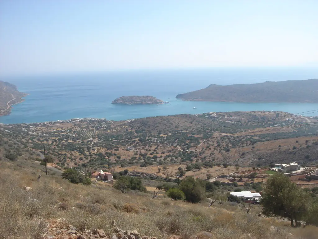 Land Of 11174 M² In Crete