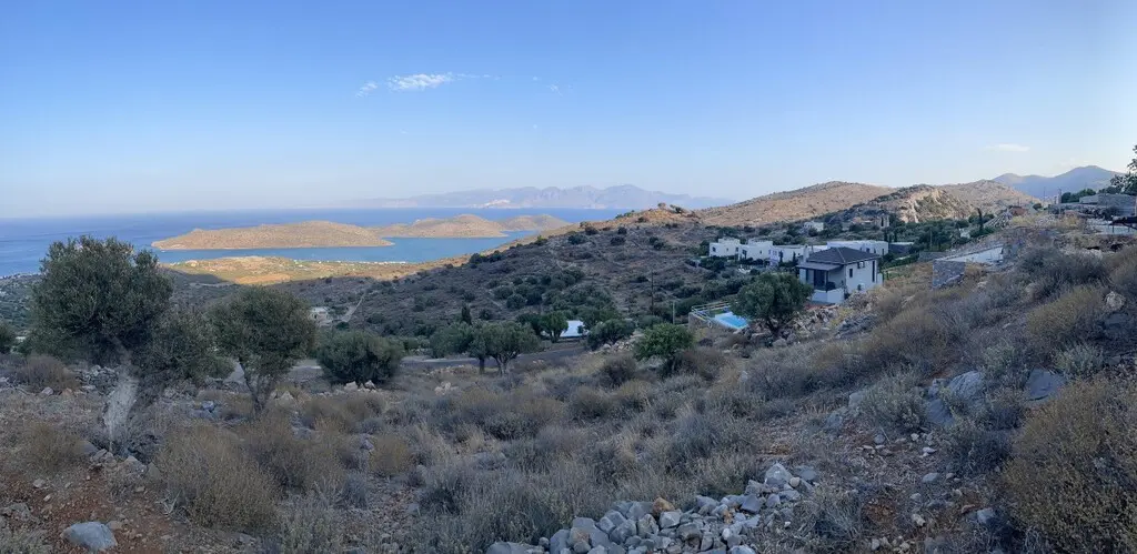 Land Of 11174 M² In Crete