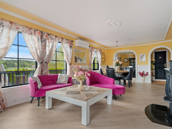 Charming Country House 193 M2 With Rental Income In Norway
