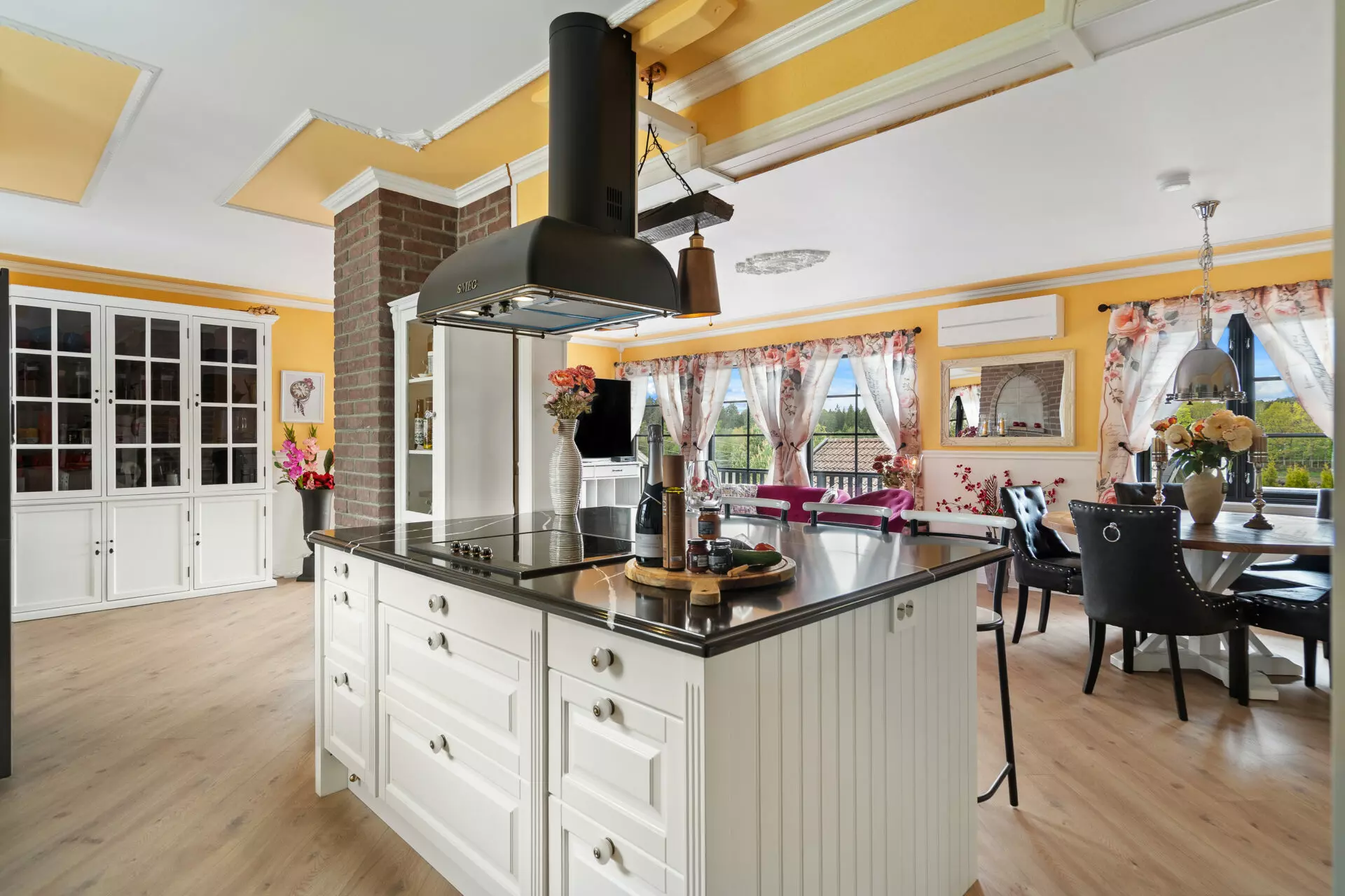 Charming Country House 193 M2 With Rental Income In Norway