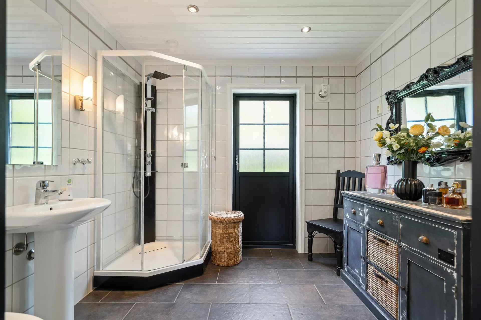Charming Country House 193 M2 With Rental Income In Norway