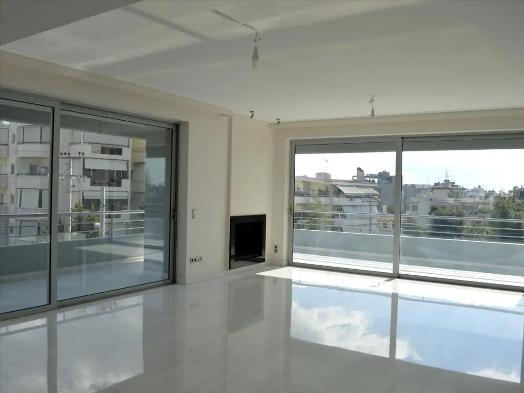 Maisonette Of 240 M² In Athens