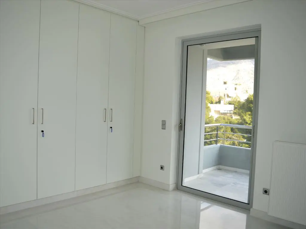 Maisonette Of 240 M² In Athens