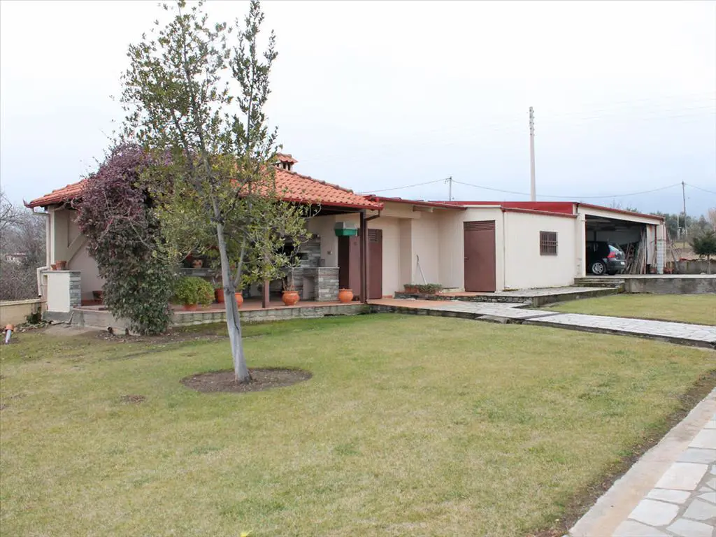 Villa Of 450 M² On The Olympic Coast