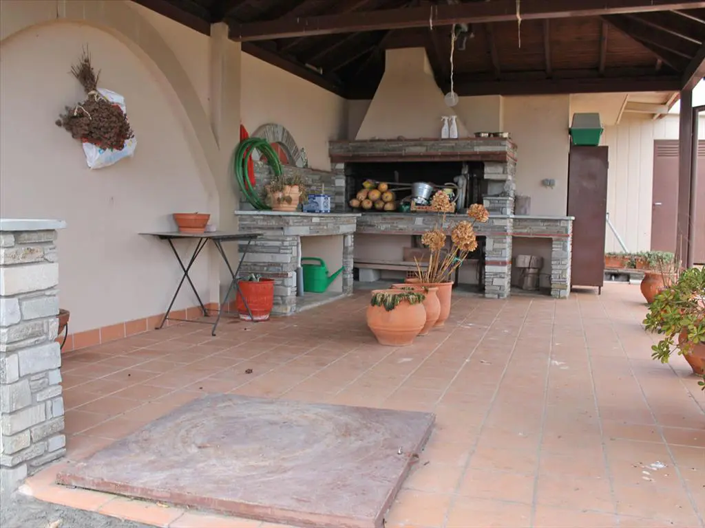 Villa Of 450 M² On The Olympic Coast