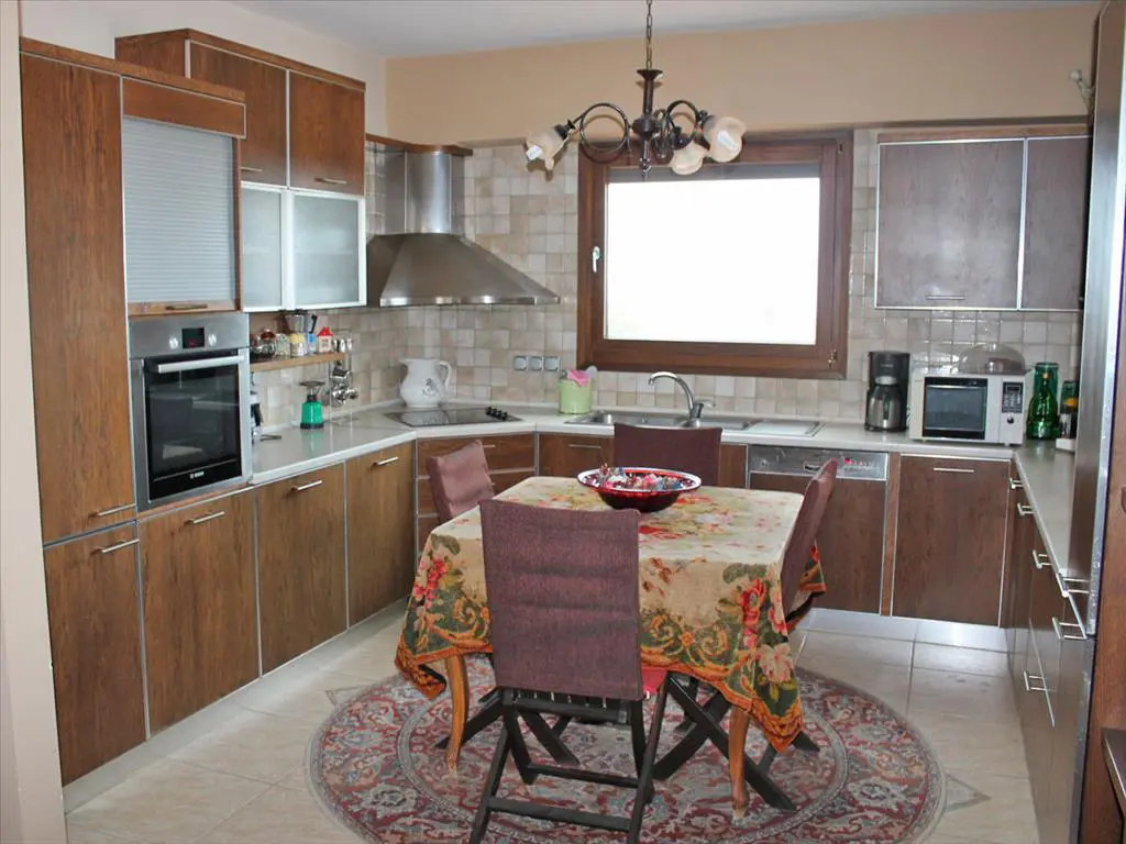 Villa Of 450 M² On The Olympic Coast