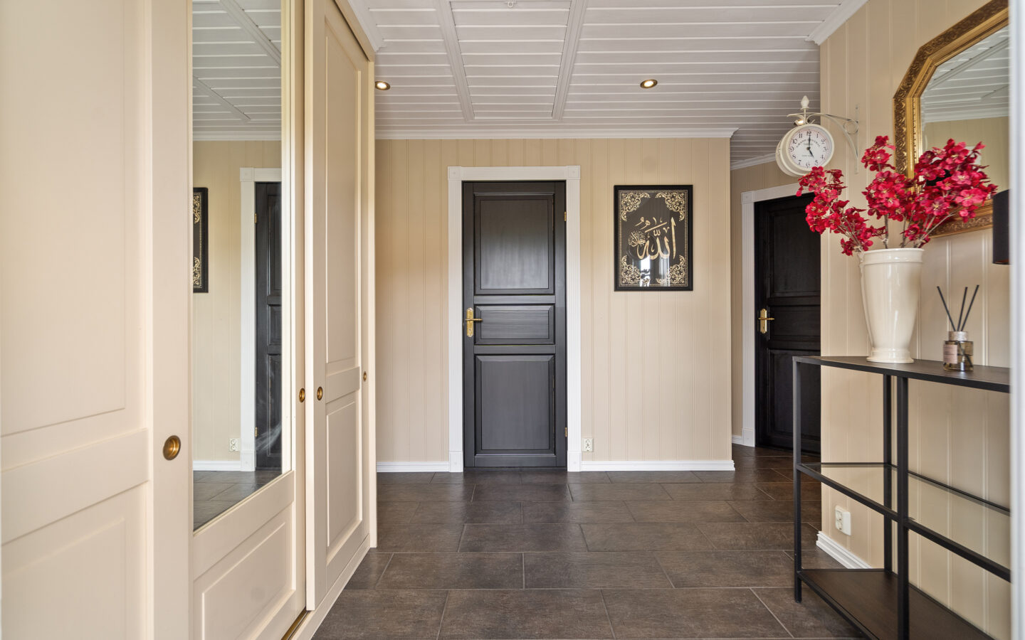 Charming Country House 193 M2 With Rental Income In Norway