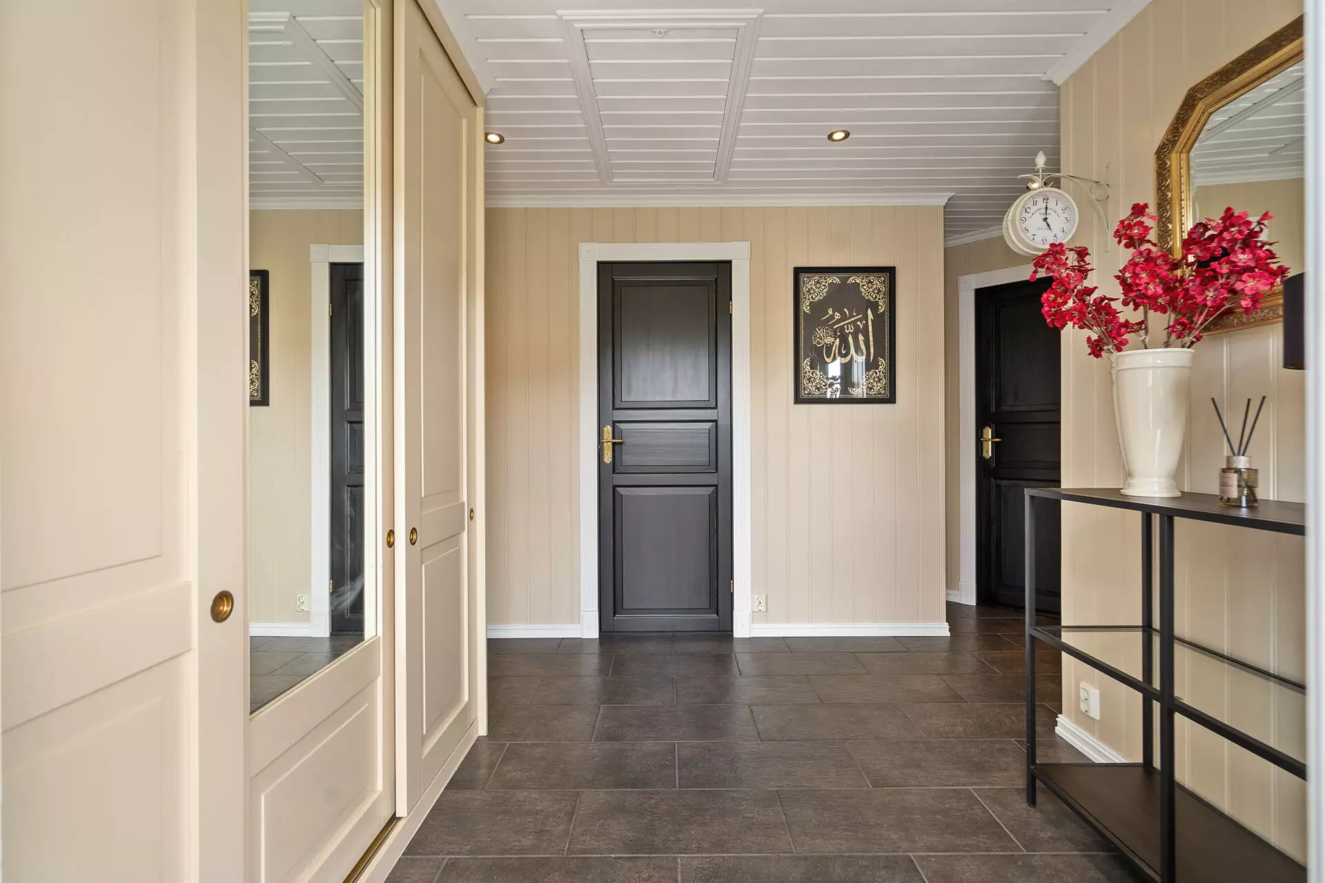 Charming Country House 193 M2 With Rental Income In Norway