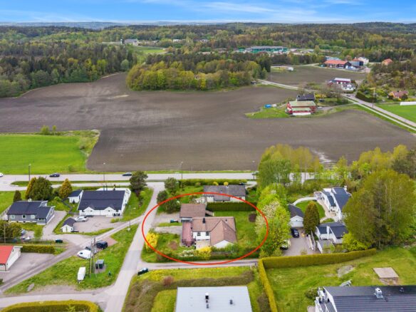 Charming Country House 193 M2 With Rental Income In Norway