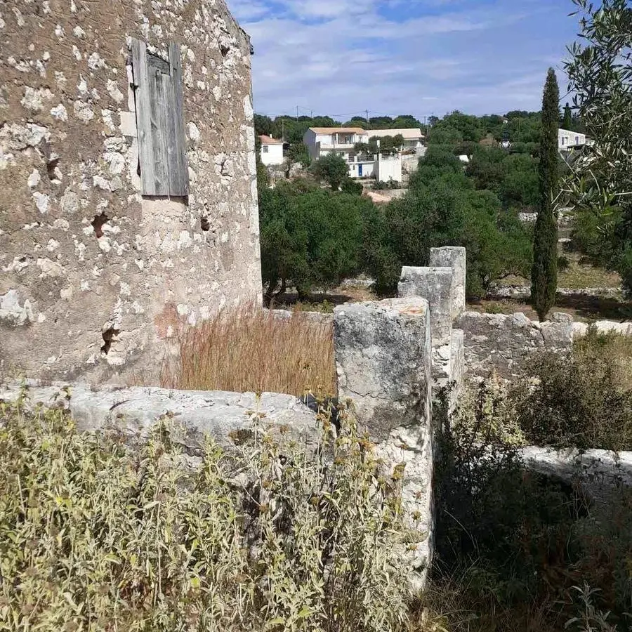 House Of 100 M² With Garden In Halikeri, Greece