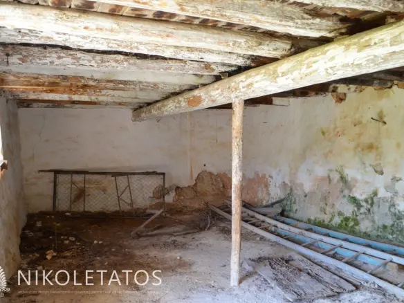 House Of 100 M² With Garden In Halikeri, Greece