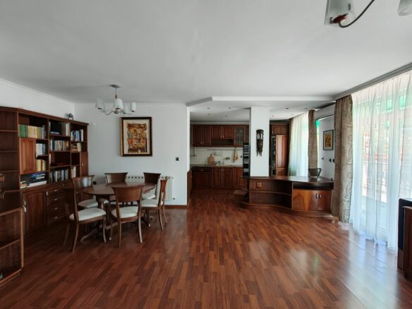 Apartment Of 75 M² With Two Bedrooms And Furnishings Near The Stadium