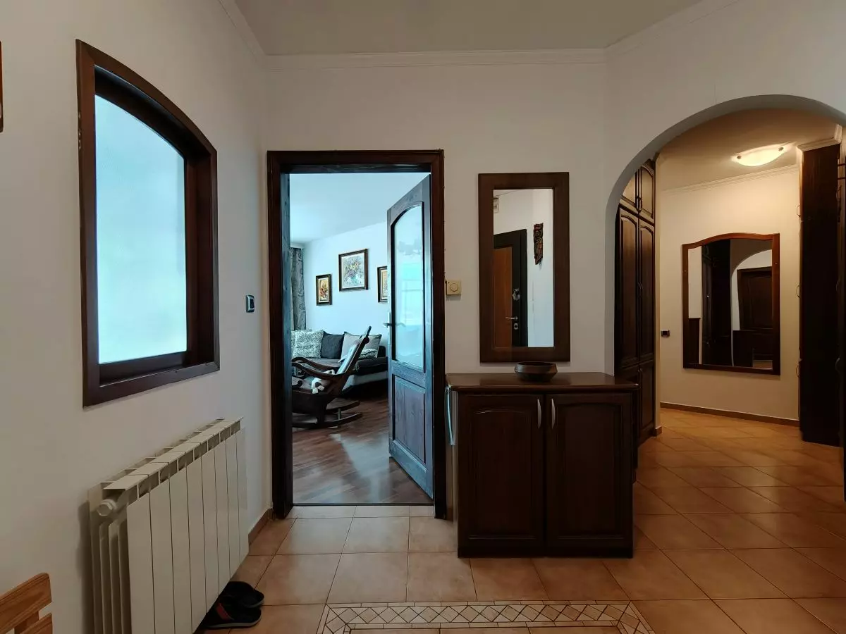 Apartment Of 75 M² With Two Bedrooms And Furnishings Near The Stadium