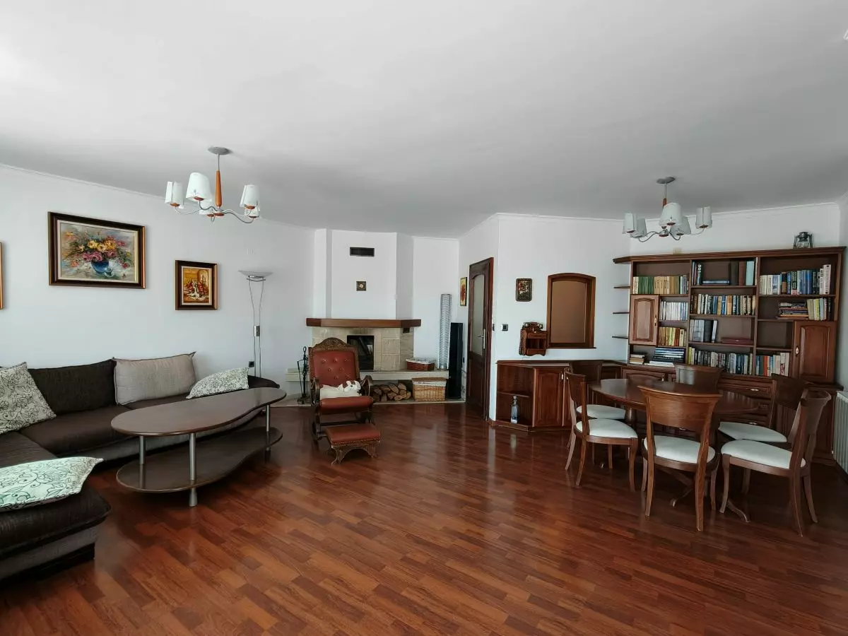 Apartment Of 75 M² With Two Bedrooms And Furnishings Near The Stadium