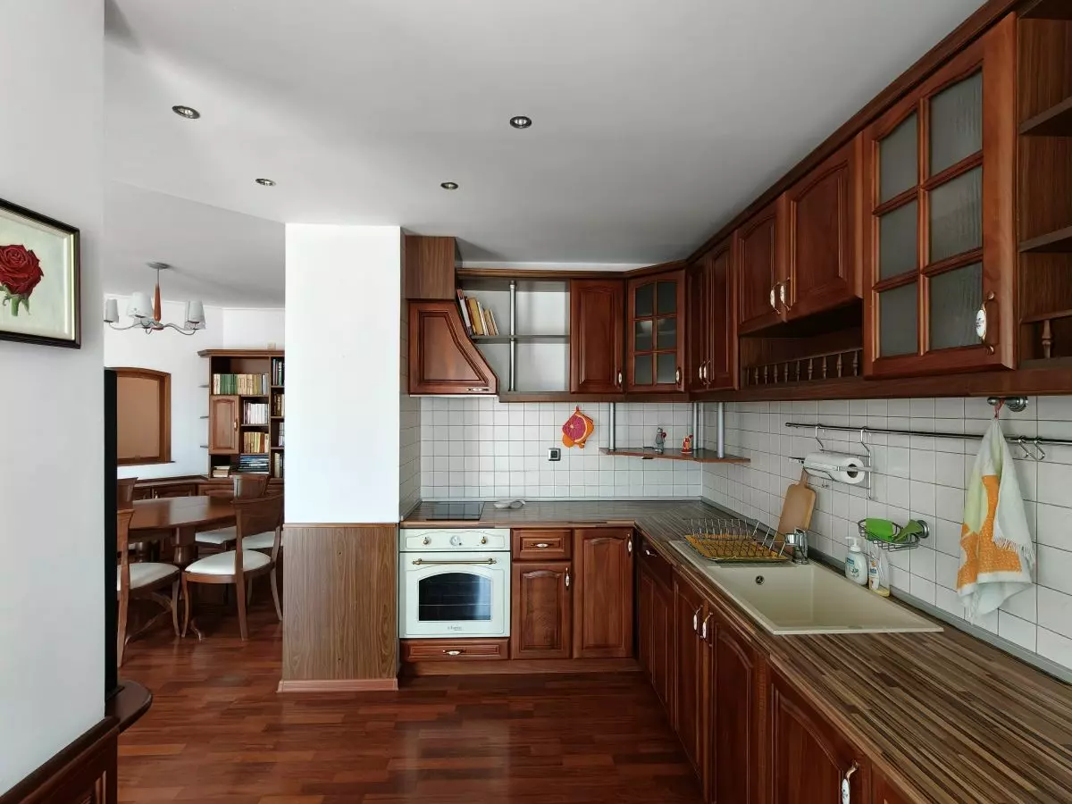 Apartment Of 75 M² With Two Bedrooms And Furnishings Near The Stadium