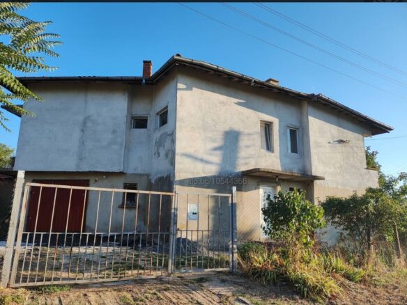 Продавам къща в село Гранитово