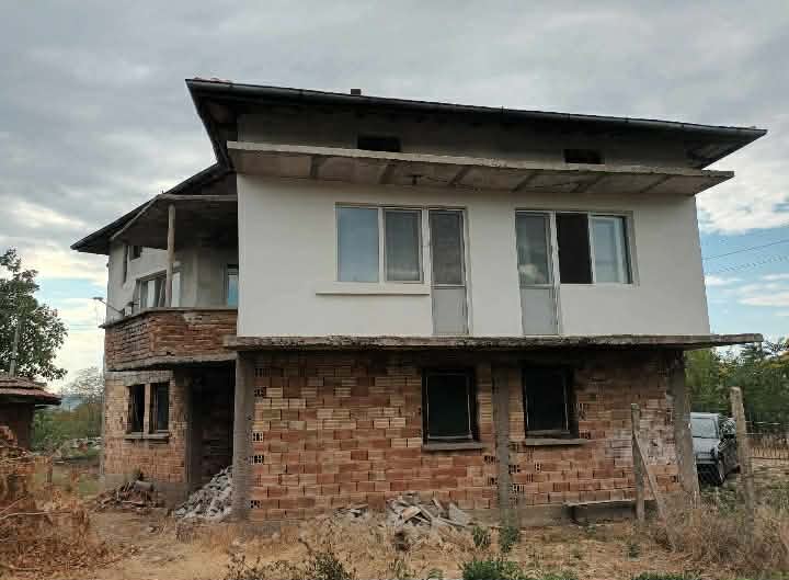 Продавам къща в село Гранитово