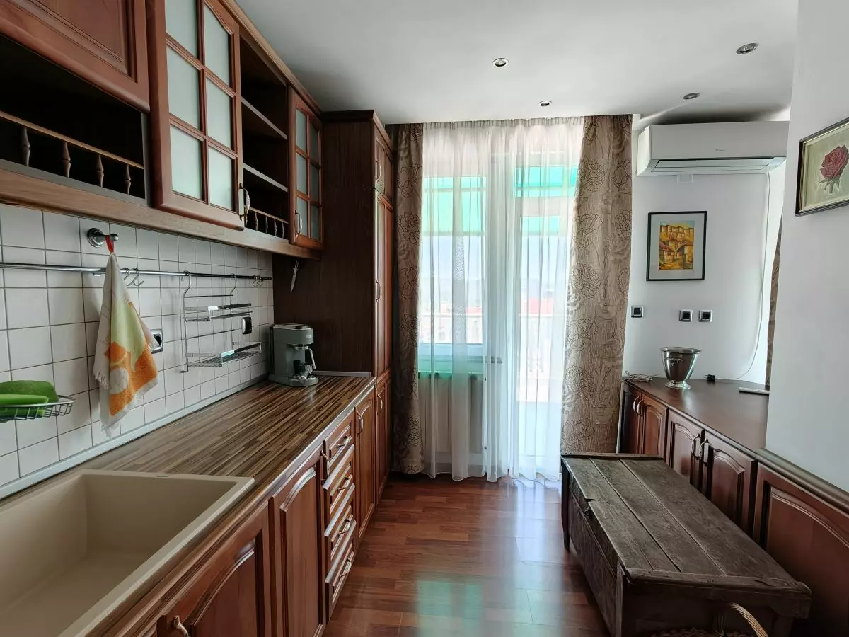 Apartment Of 75 M² With Two Bedrooms And Furnishings Near The Stadium