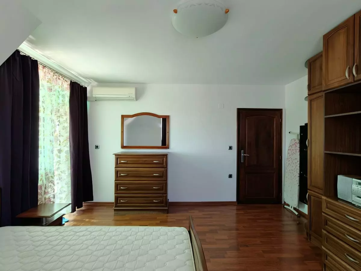 Apartment Of 75 M² With Two Bedrooms And Furnishings Near The Stadium