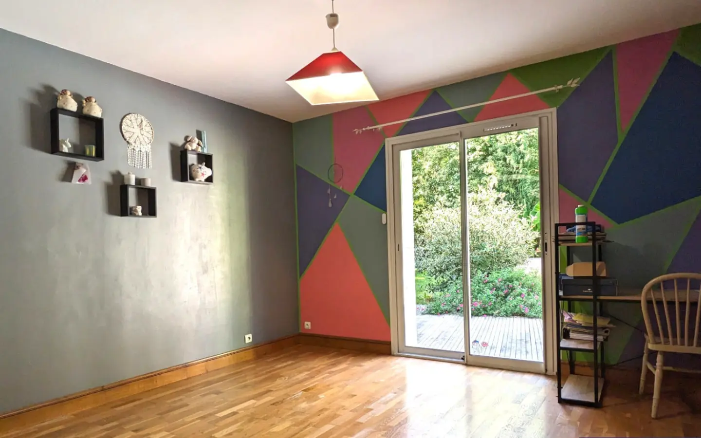 House Of 43 M² With 5 Bedrooms, Pool, Covered Terrace In Woodland Lodge, Nr Angoulême