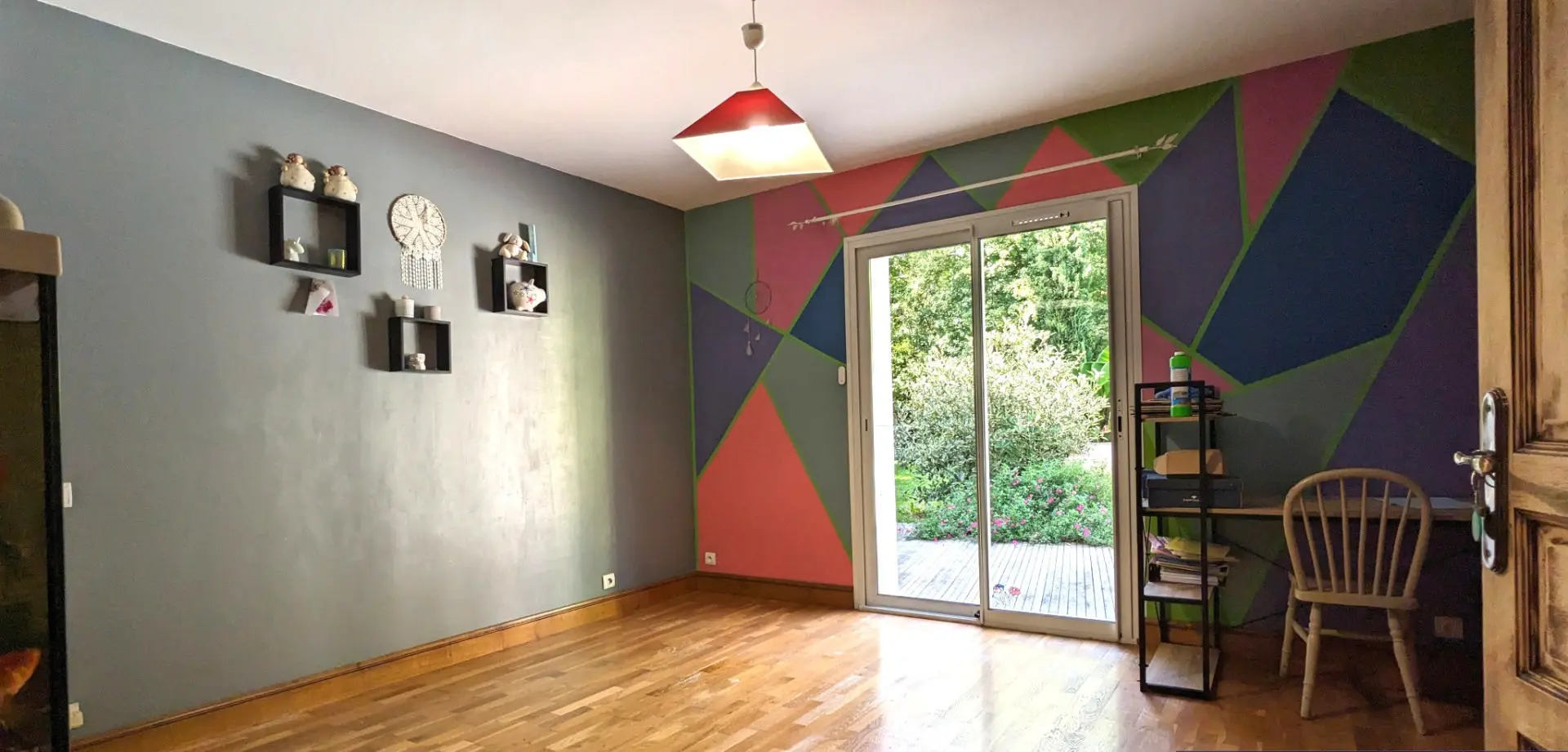 House Of 43 M² With 5 Bedrooms, Pool, Covered Terrace In Woodland Lodge, Nr Angoulême