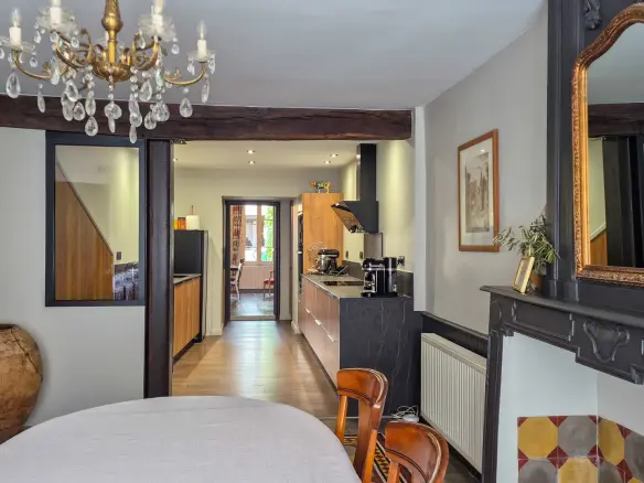 4-bedroom House In Mirepoix, France (237 M²)