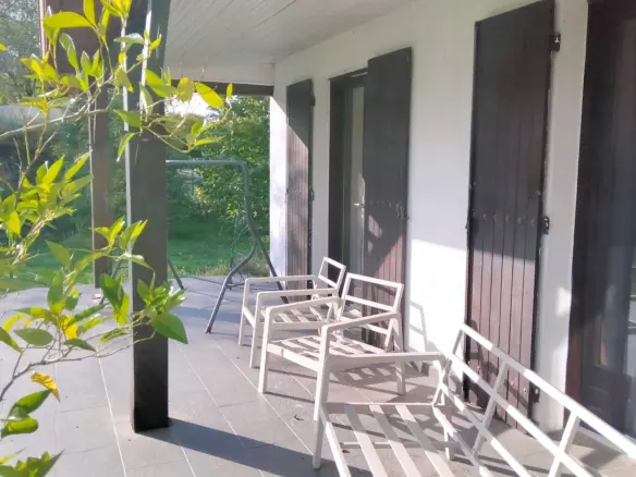 4-bedroom House In Val-de-bonnieure, France (170 M²)