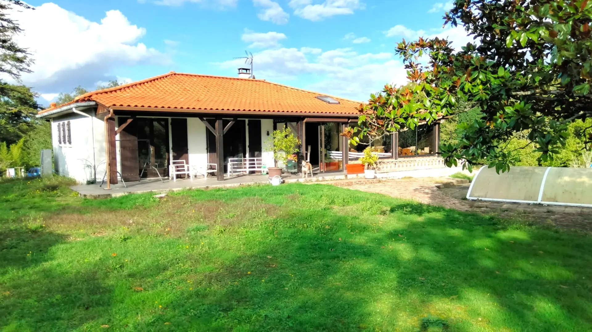 4-bedroom House In Val-de-bonnieure, France (170 M²)