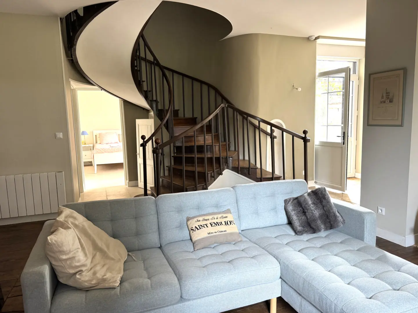 7-bedroom Maison De Maitre In Usson-du-poitou, France (287 M²)