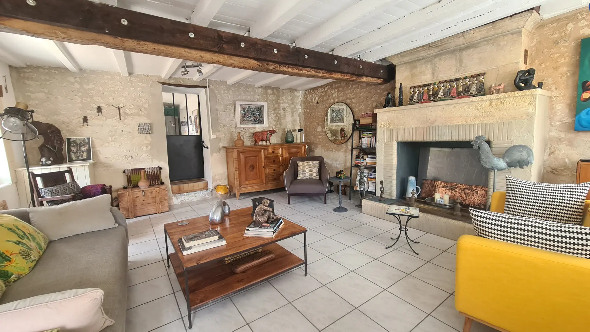 2-bedroom House In Rioux-martin, France (86 M²)
