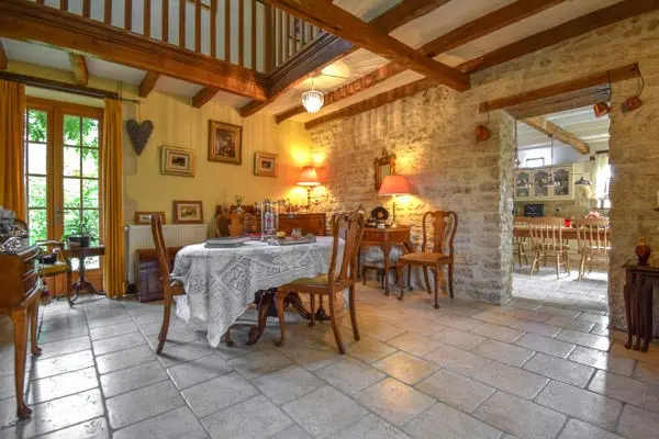 Two Detached Properties, Large Barns, Lake, 14 Ha, Woodland, 2 Pools, No Near Neighbours, Potential Revenue
