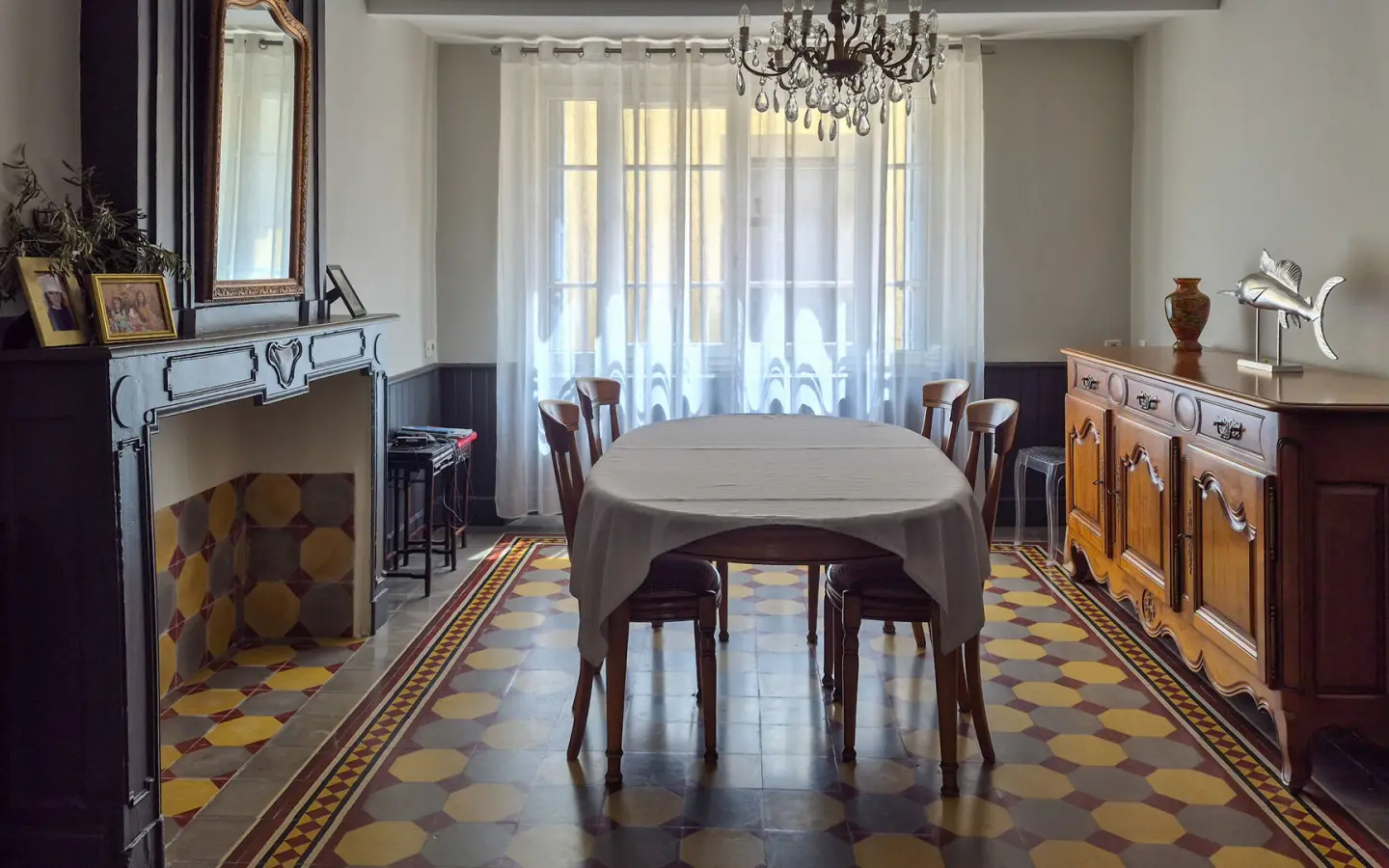 4-bedroom House In Mirepoix, France (237 M²)