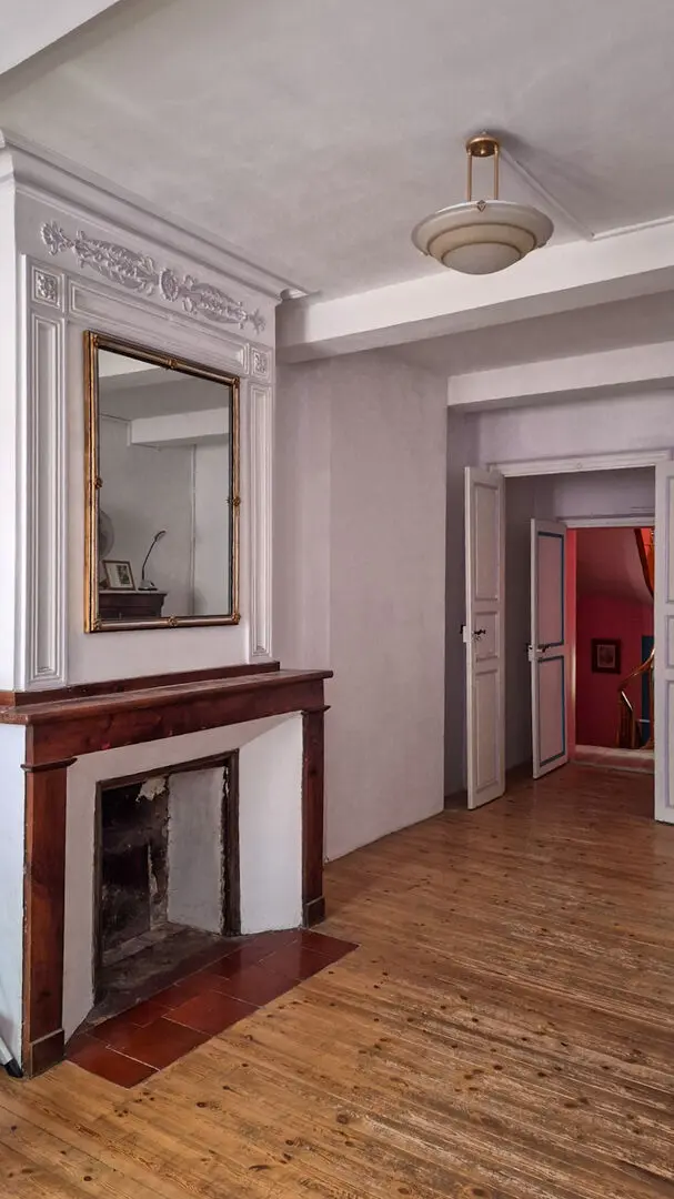 Townhouse Of 5 Bedrooms With Garage In The Heart Of Chalabre