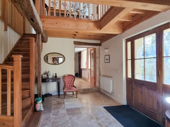 Stone Farmhouse Of 250 M² With Land, Views, And Privacy In Mirepoix