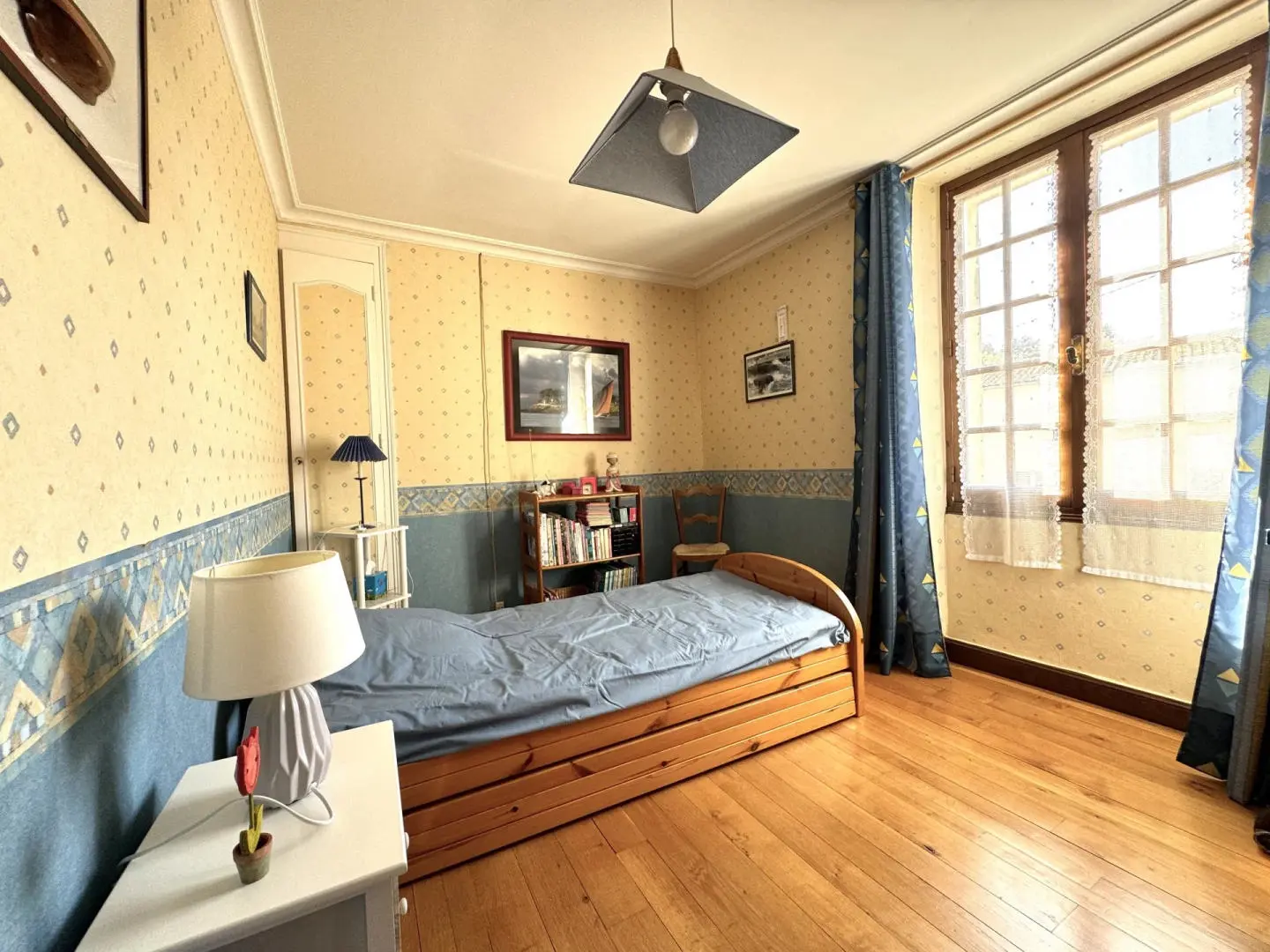 Stunning Historic Old Stone Mill, In The Heart Of A Village, Outbuildings, River Views – Lizant (vienne)