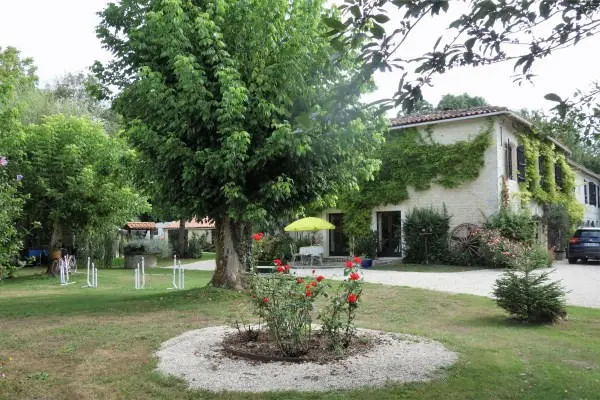 Historic Water Mill Of 10000 M² With Pool In No Near Neighbours