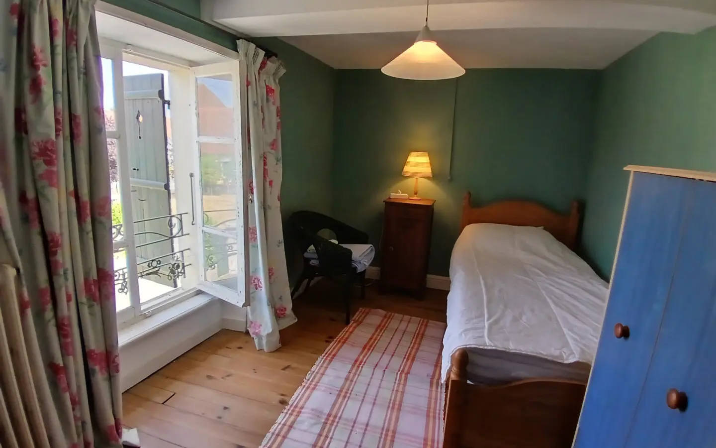 5-bedroom House In Saint-priest-les-fougeres, France (163 M²)