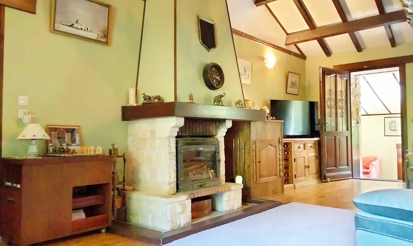 2-bedroom Mill In Saint-ciers-sur-bonnieure, France (187 M²)