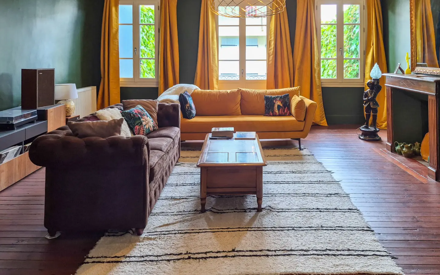 4-bedroom House In Mirepoix, France (237 M²)
