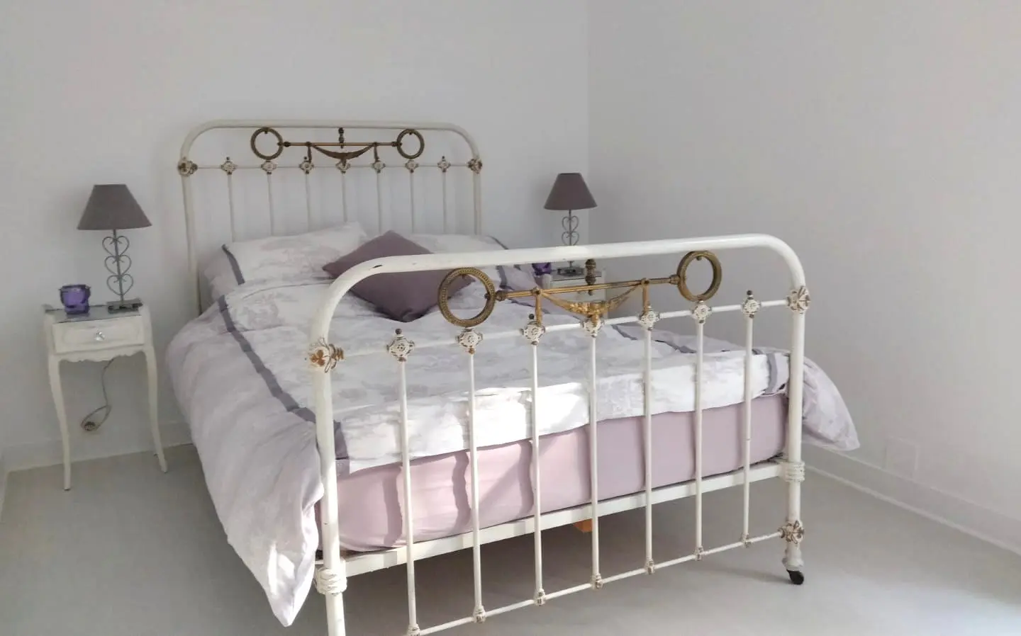 4-bedroom House In Alloue, France (143 M²)