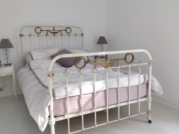 4-bedroom House In Alloue, France (143 M²)