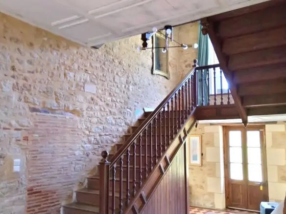 5-bedroom Manor House In Pressac, France (299 M²)
