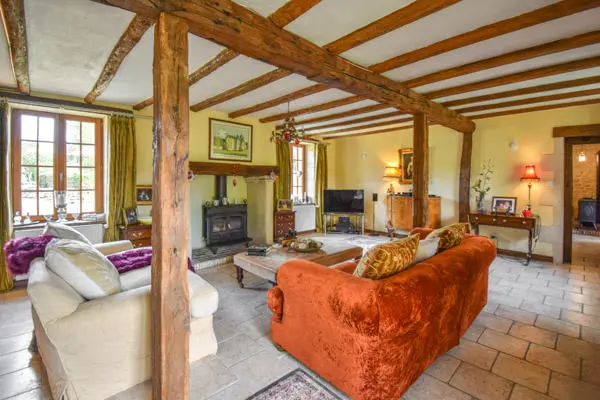 Two Detached Properties, Large Barns, Lake, 14 Ha, Woodland, 2 Pools, No Near Neighbours, Potential Revenue