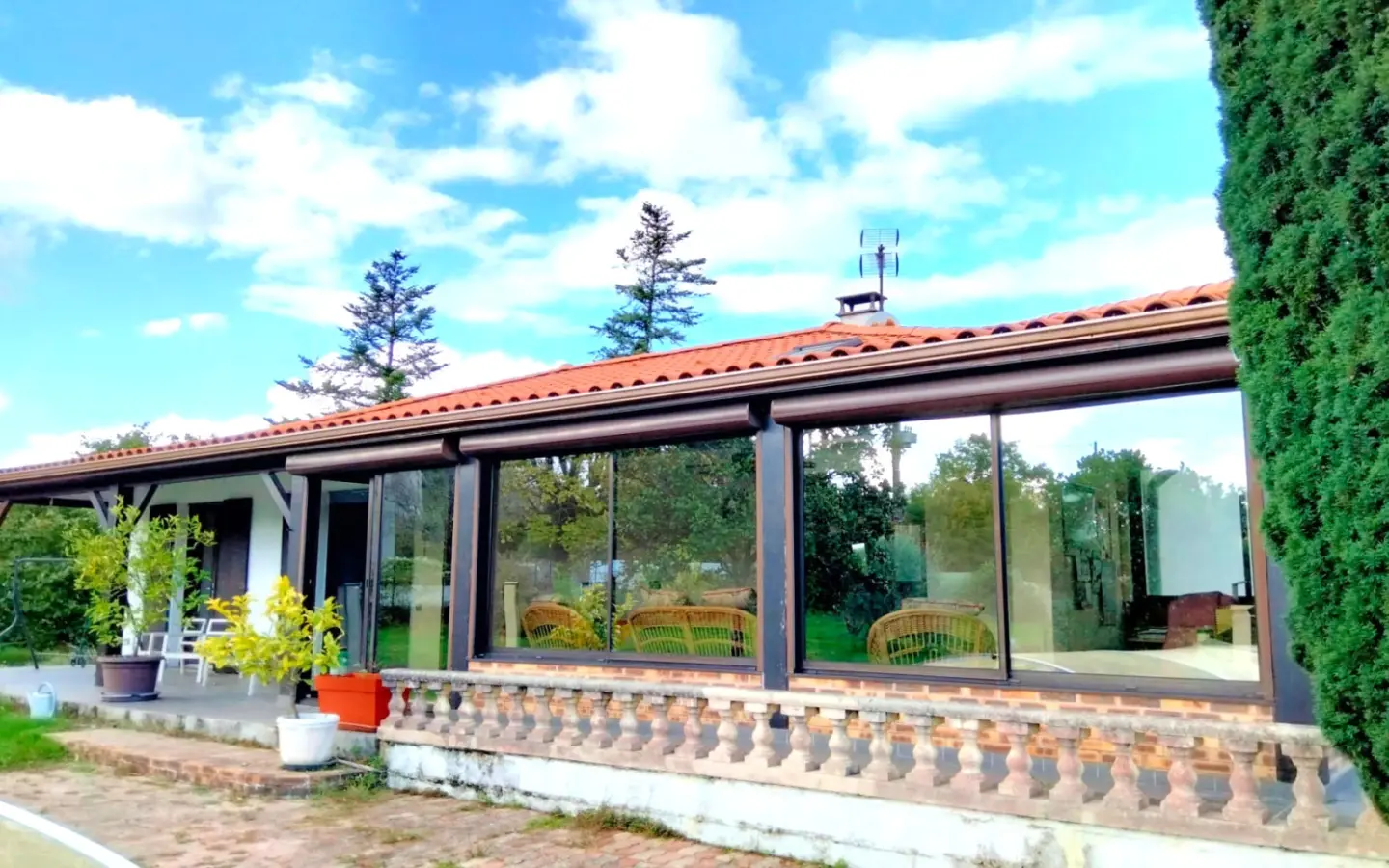 4-bedroom House In Val-de-bonnieure, France (170 M²)