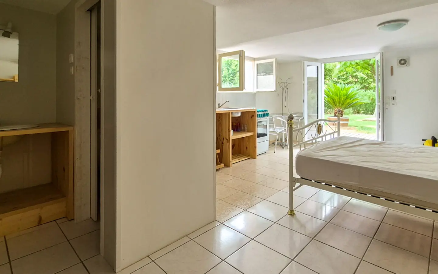 3-bedroom House In Alairac, France (107 M²)