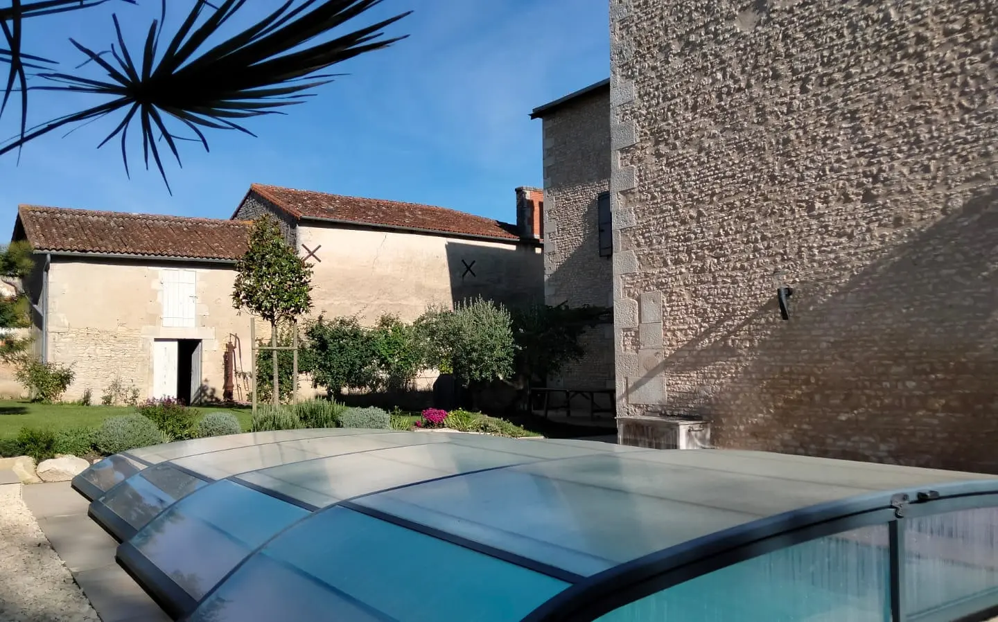 7-bedroom Maison De Maitre In Usson-du-poitou, France (287 M²)